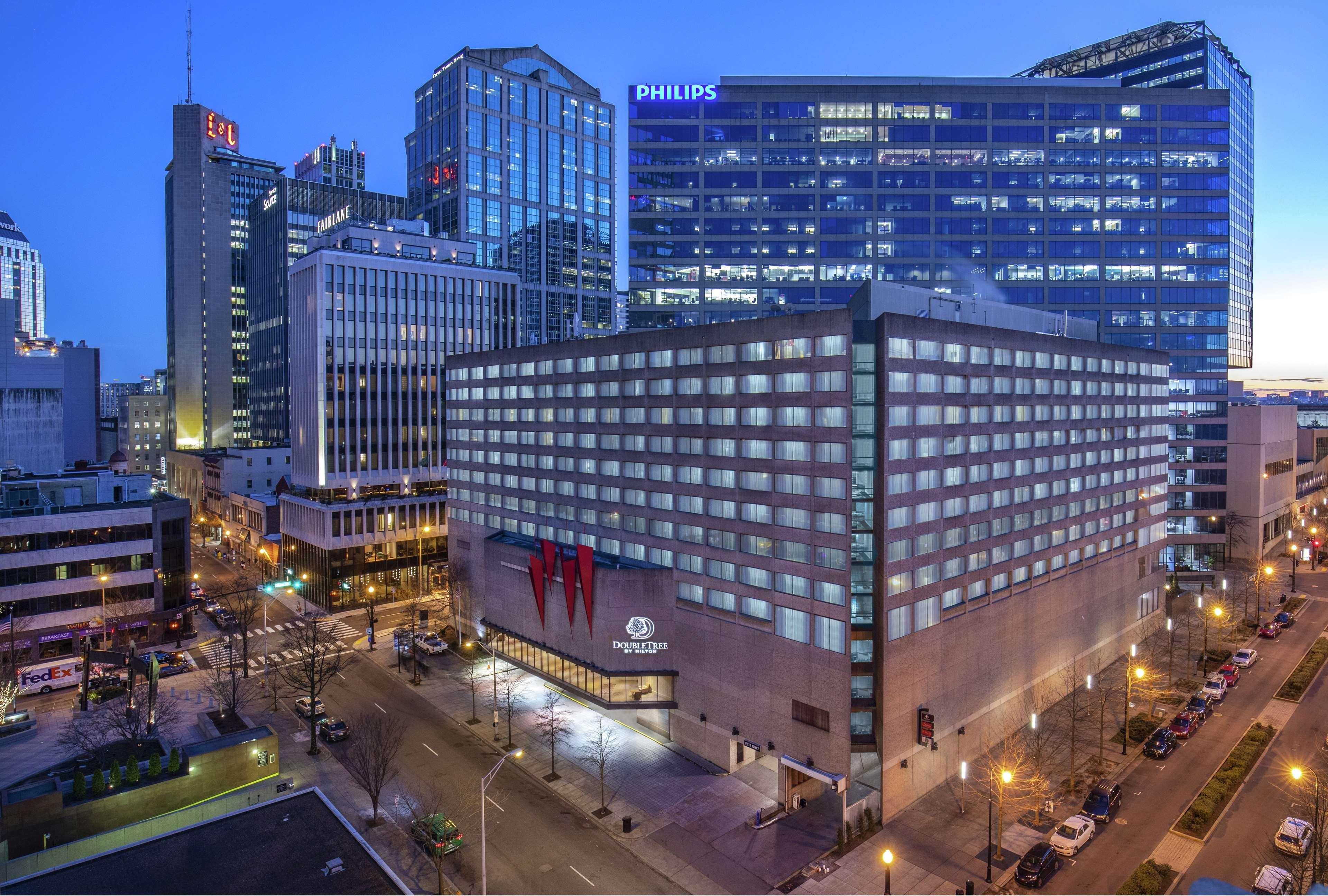 Doubletree By Hilton Hotel Nashville Downtown Exterior foto