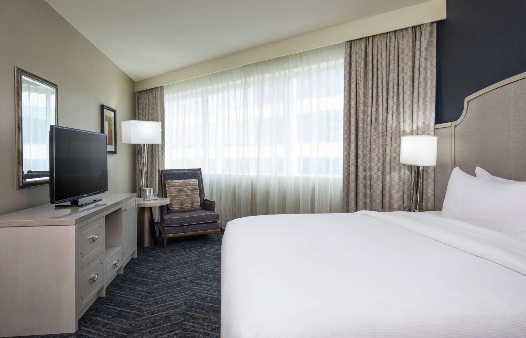 Doubletree By Hilton Hotel Nashville Downtown Exterior foto