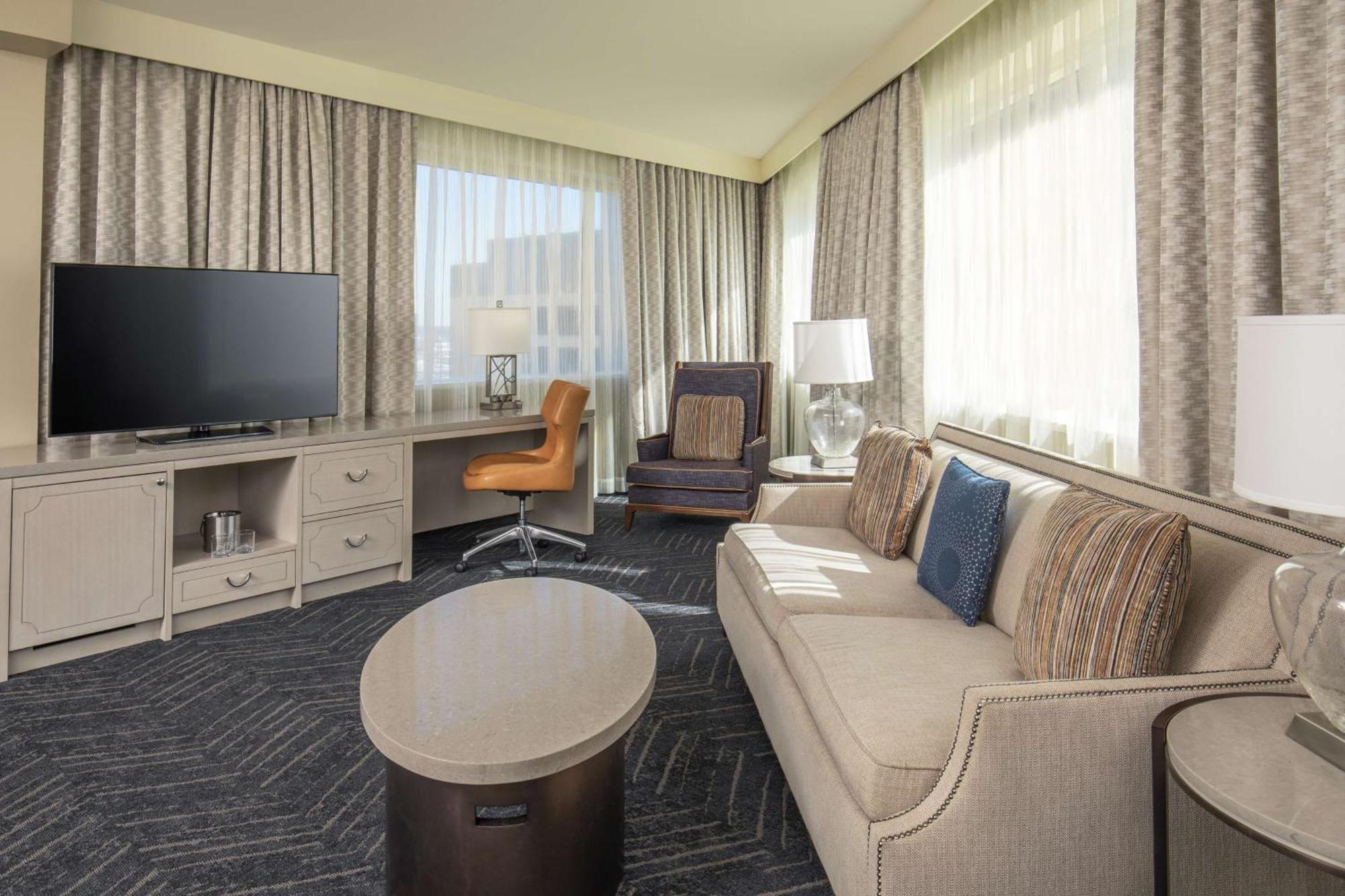 Doubletree By Hilton Hotel Nashville Downtown Exterior foto